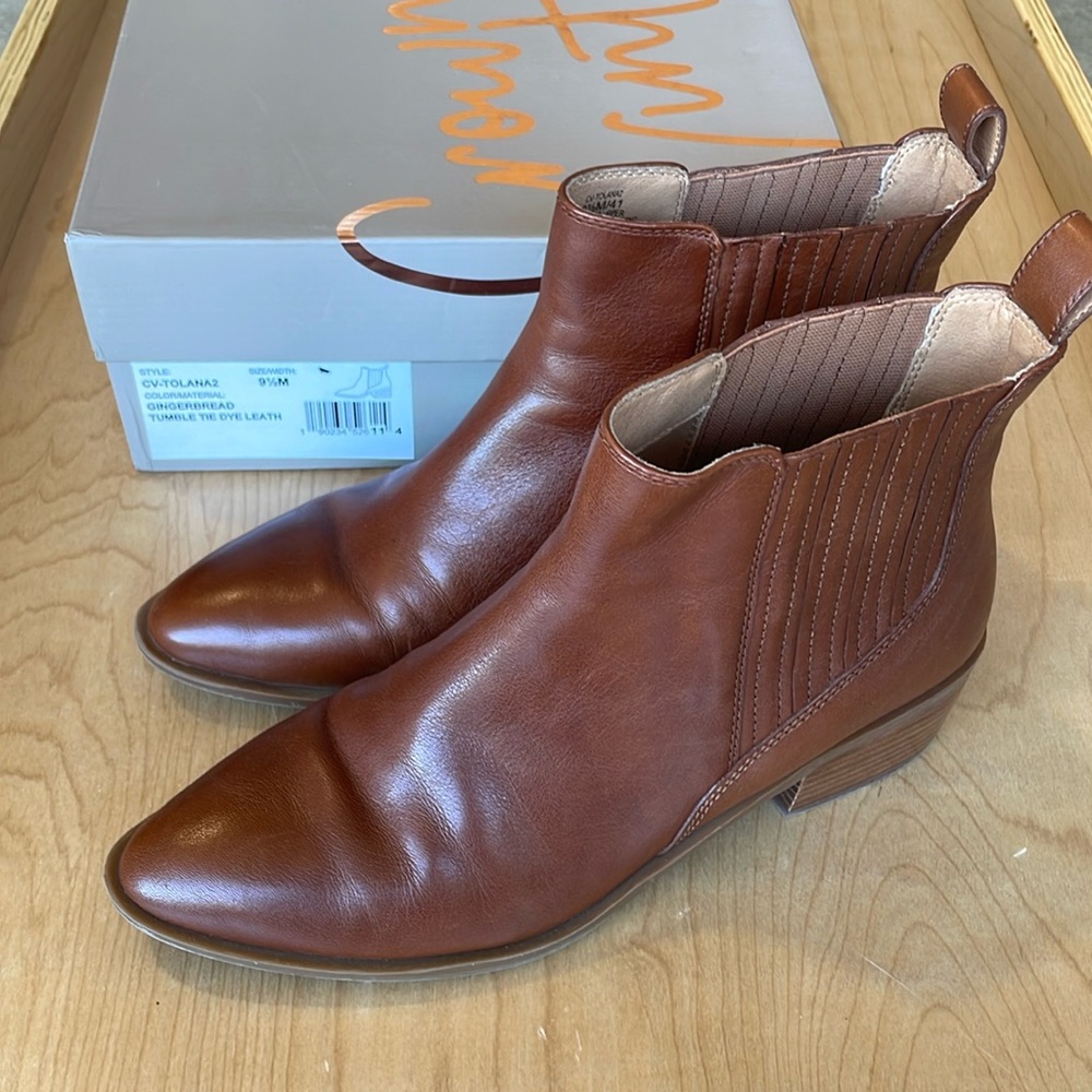 Crown Vintage Tolana brown bootie